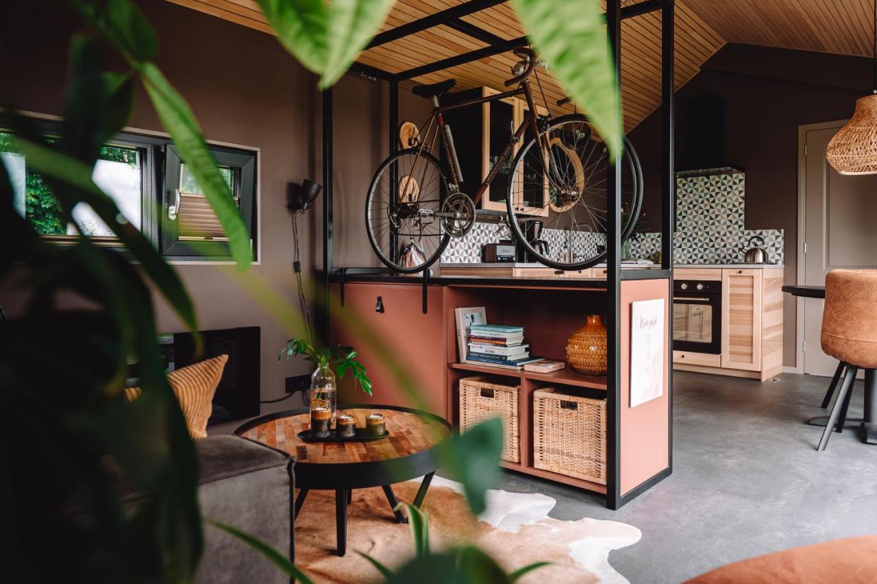 Bij De Genieterij Luxe Tiny Houses Koudum Kültér fotó