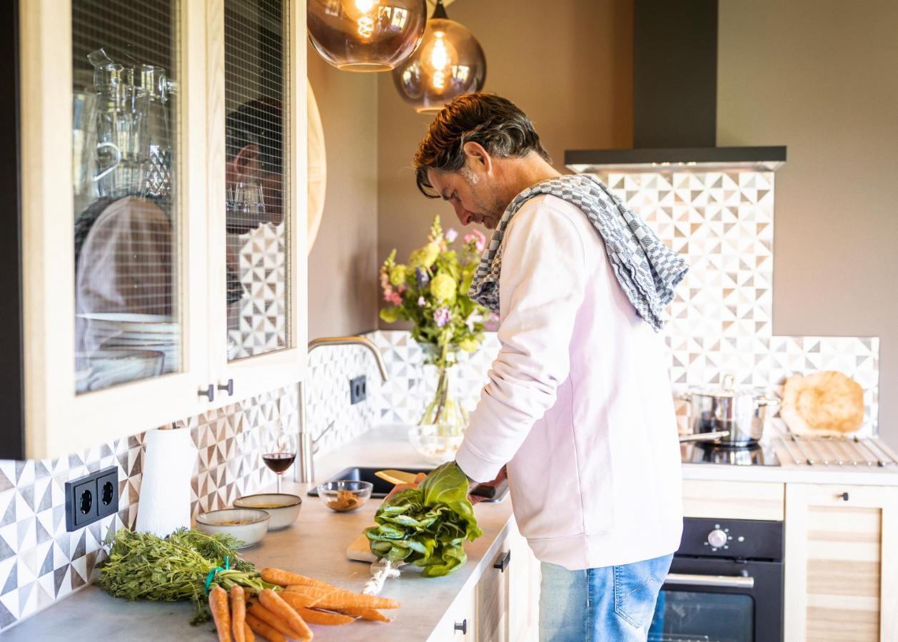 Bij De Genieterij Luxe Tiny Houses Koudum Kültér fotó